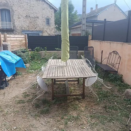 Charmante Maison Village Ferienhaus Querigut