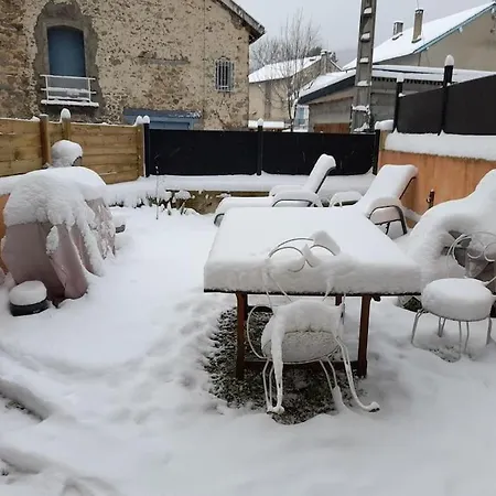 Casa de Férias Charmante Maison Village Querigut