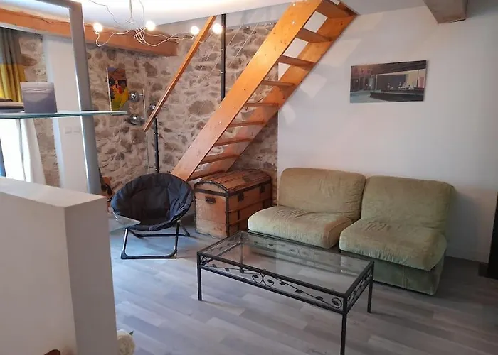 Charmante Maison Village بيت للعطل