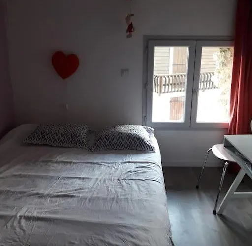 Charmante Maison Village بيت للعطل