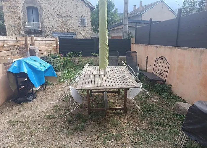 Charmante Maison Village بيت للعطل Querigut