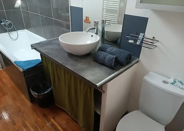 Charmante Maison Village بيت للعطل Querigut